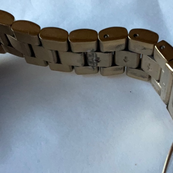 🟠 HOST PICK 🟠 MICHAEL KORS ORANGE AND GOLD WATCH 🟠 - Picture 10 of 16